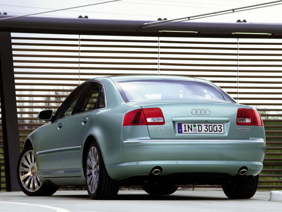  Audi A8 4.0 TDI Quattro (D3) 2003 года  (фото 4 из 13)